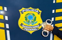 Homem é preso pela PRF por uso de documento falso em Barra de Santana/PB