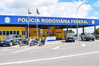 PRF realiza resgate emocionante de adolescente em situação de vulnerabilidade na BR 101, em Alhandra/PB