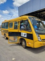 PRF na Paraíba prende foragido da Justiça, flagra ônibus escolar realizando transporte ilegal de passageiros e recupera motocicletas adulteradas