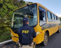 PRF realiza palestras educativas sobre transporte escolar em toda a Paraíba