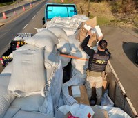 PRF localiza cerca de 4 mil celulares “contrabandeados” em Irati (PR)