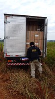 PRF apreende R$ 750 mil em cigarros contrabandeados em Guaíra (PR)