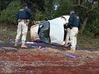 Após fuga e perseguição, PRF apreende mais de meia tonelada de maconha e prende traficante no Paraná