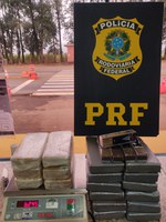 PRF apreende cocaína, crack e munições em Ubiratã (PR)