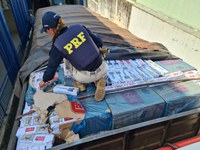 Em madrugada movimentada, PRF apreende 220 mil maços de cigarros no PR