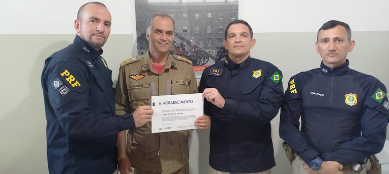 Atuação do Corpo de Bombeiros de Garanhuns é reconhecida pela PRF