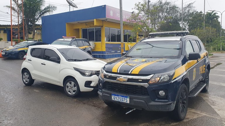 Carro furtado em Alagoas é recuperado em Garanhuns