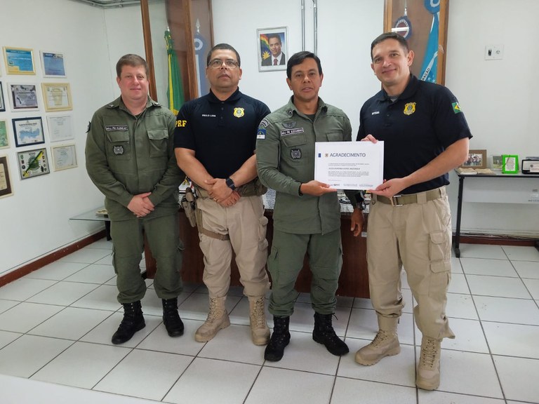 PRF visita 5º Batalhão de Polícia Militar em Petrolina