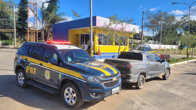 PRF recupera em Garanhuns carro roubado em Sergipe