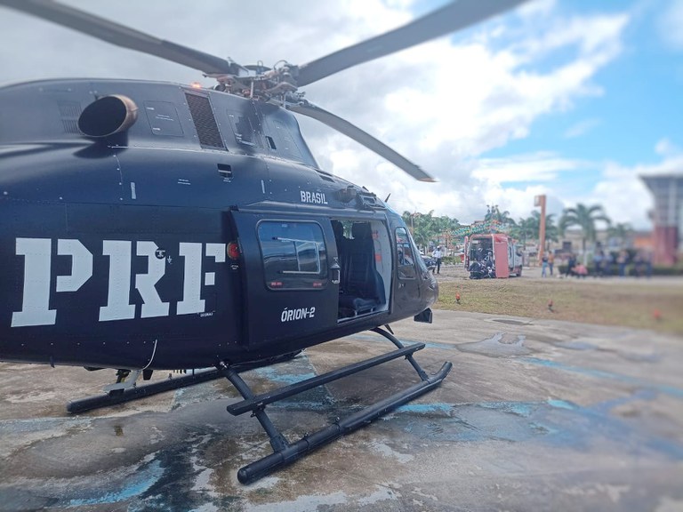 Vítima de atropelamento é socorrida de helicóptero de Vitória a Recife