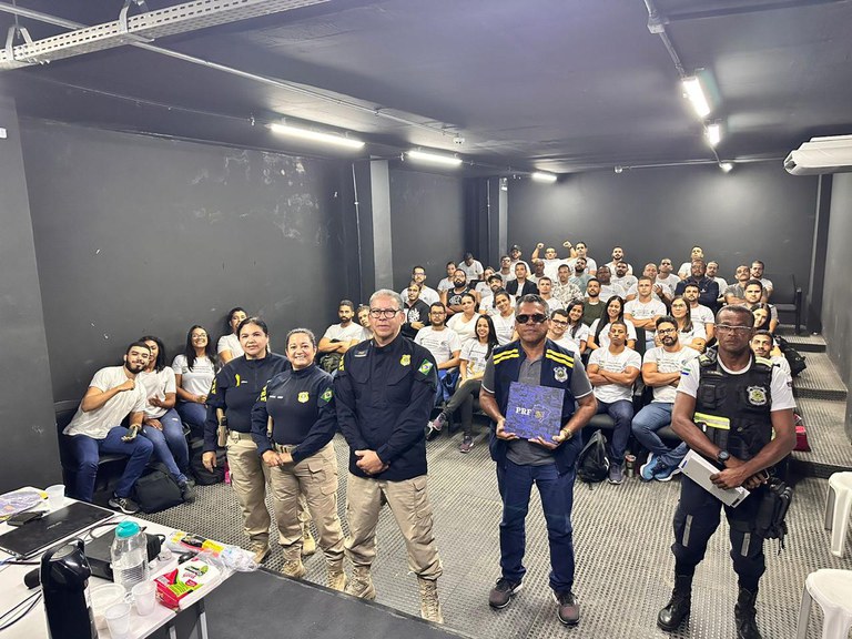 PRF participa do Curso de Formação da Guarda Municipal de São Lourenço da Mata
