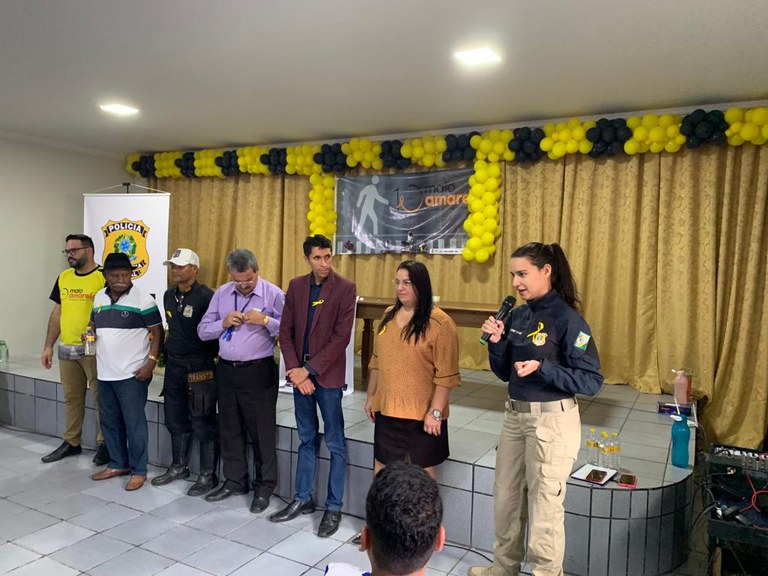 PRF realiza ação do Maio Amarelo para mais de 400 estudantes em Carpina