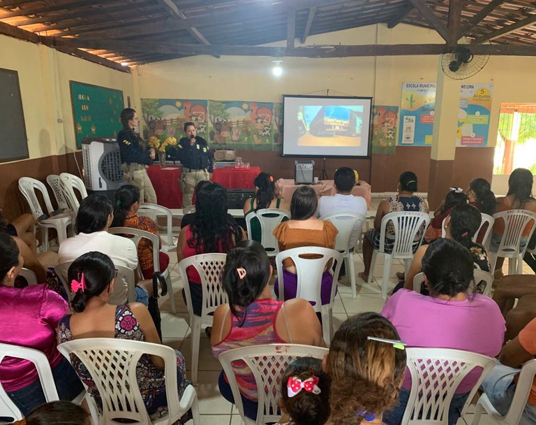 PRF realiza ações de Direitos Humanos e de educação para o trânsito em Serra Talhada