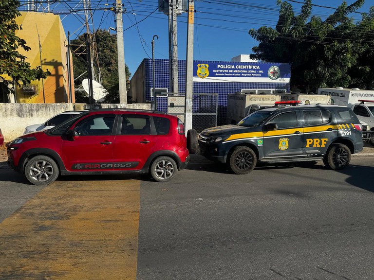 Citroen AirCross vermelho roubado.jpeg