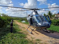 Motorista de micro-ônibus é resgatado de helicóptero após colisão traseira no Grande Recife