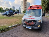 Paciente com doença rara é transportada de helicóptero de Caruaru para Recife