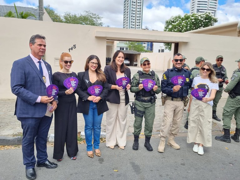 PRF participa da ação "Homens pelo Fim da Violência contra a Mulher" em Caruaru