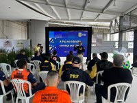 PRF realiza evento da Semana Nacional de Trânsito no Caruaru Shopping