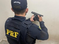 PRF detém homem com pistola e 33 munições em Salgueiro