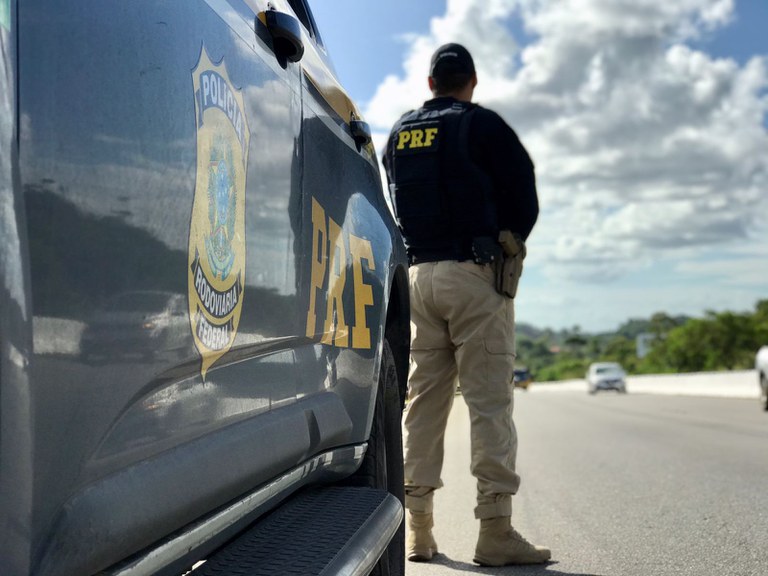 PRF divulga balanço da Operação Tiradentes em Pernambuco