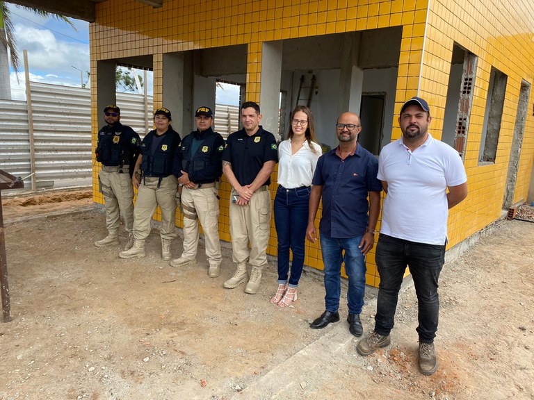 Superintendente da PRF/PE realiza visita às obras da nova UOP de Ouricuri