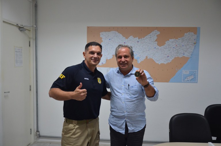 PRF recebe visita do deputado federal Tadeu Alencar na Superintendência em Pernambuco