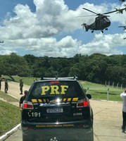 PRF participa da escolta e segurança do Presidente da República em Pernambuco