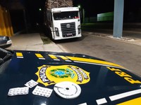 PRF em Valença do Piauí apreende comprimidos de rebite e autua motorista por porte de drogas