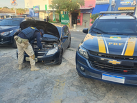 Em Floriano/PI: PRF recupera veículo que havia sido roubado em Goiás
