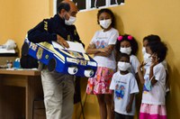 PRF realiza evento alusivo a campanha "Policiais Contra o Câncer Infantil" em Teresina