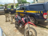 Motocicleta adulterada é apreendida pela PRF em Picos (PI)