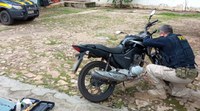 PRF apreende motocicleta adulterada e documento falso em Teresina