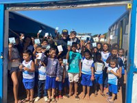 PRF promove ação educativa para crianças em escola de Picos (PI)
