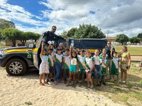 Maio Amarelo: Ação educativa em Piripiri conscientiza crianças sobre segurança no trânsito