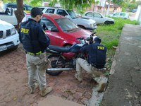Em Corrente/PI: PRF apreende na BR 135 motocicleta adulterada e prende homem por Receptação