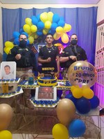 Em Picos/PI: Jovem fã da PRF recebe visita surpresa de policiais em seu aniversário de 20 anos