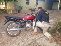 PRF recupera motocicleta e prende mulher por receptação culposa em Piracuruca