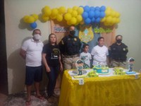 Em Dom Expedito Lopes/PI: Garoto fã da PRF ganha festa com a presença de policiais em seu aniversário de treze anos