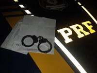 Em Piripiri/PI: PRF cumpre Mandado de Prisão na BR 343 e prende homem acusado em Processo Cível