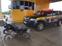 PRF recupera motocicleta com registro de roubo na BR 316 em Valença do Piauí