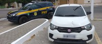 PRF recupera veículo com registro de roubo na BR 343 em Parnaíba
