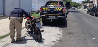 PRF recupera na BR 316 motocicleta roubada há dois anos em Teresina