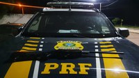 Em São Gonçalo do Gurguéia/PI: Após atendimento de acidente PRF apreende na BR 135 espingarda cal. 22 no interior de veículo