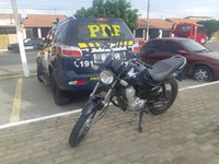 PRF recupera motocicleta com registro de estelionato na BR 343