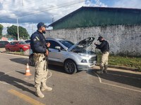 Em São Raimundo Nonato, PRF recupera na BR 020 um veículo que havia sido roubado em Salvador/BA