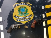 PRF prende seis pessoas por porte ilegal de arma de fogo e associação criminosa em Teresina