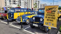 PRF marca presença com viaturas históricas em encontro de carros antigos no RJ