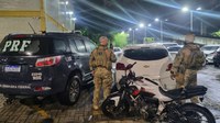 PRF recupera veículos roubados e apreende máquinas caça-níqueis no RJ