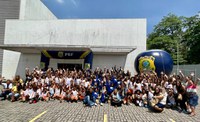 PRF recebe estudantes de Belford Roxo em comemoração à Semana Nacional do Trânsito.