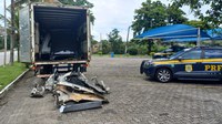 PRF intercepta caminhoneiro transportando peças de carros roubados